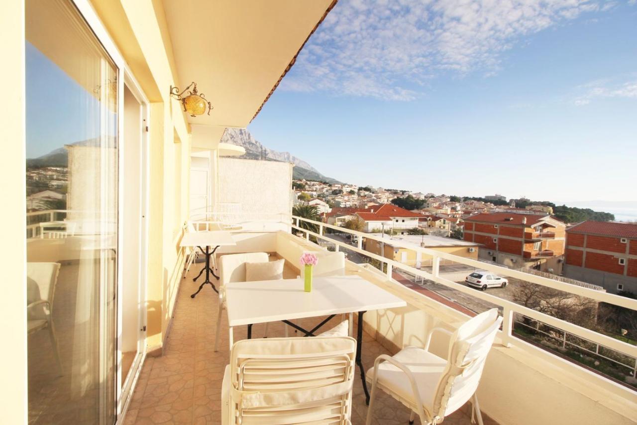 Apartments Antonio Baska Voda Bagian luar foto