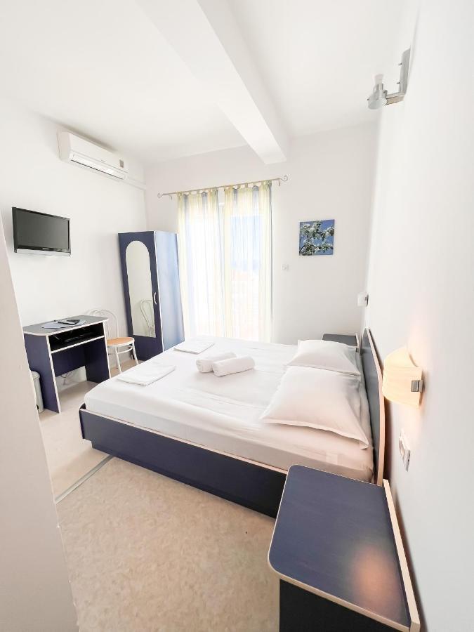 Apartments Antonio Baska Voda Bagian luar foto